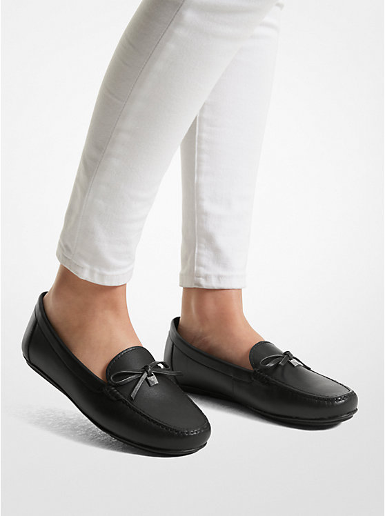 Michael Kors Juliette Leather Ženske Loafers Crne | HR1708RVM